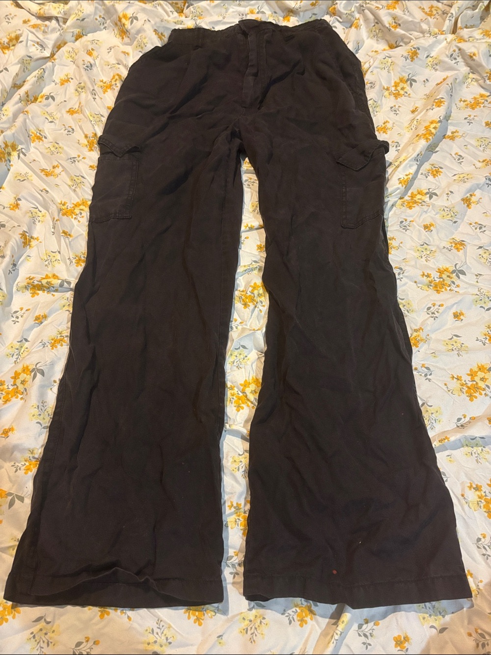 Black Wide-Leg Cargo Pants
